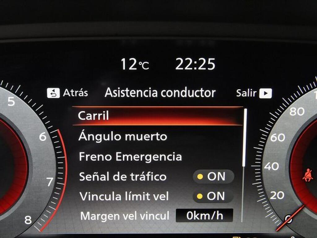 Nissan Qashqai 1.3 DIG-T MHEV 140CV N-CONNECTA 5P(TECHO) 26