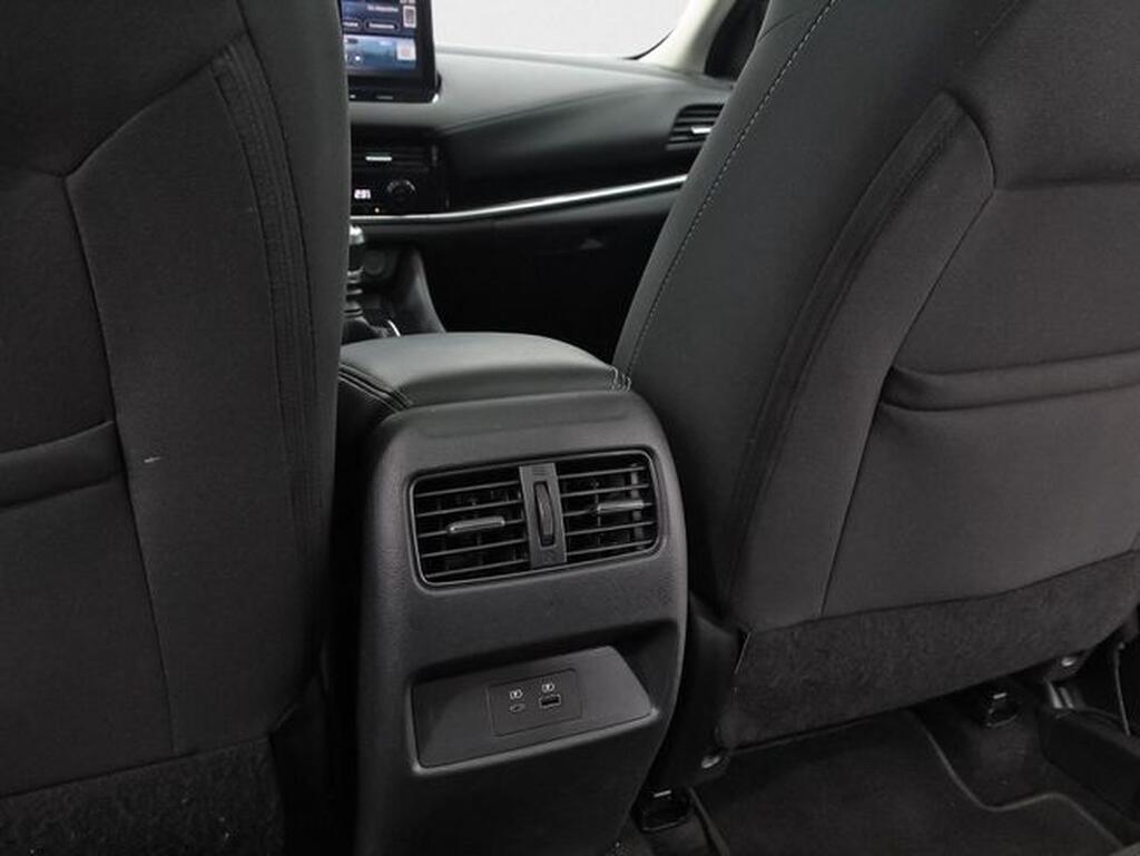Nissan Qashqai 1.3 DIG-T MHEV 140CV N-CONNECTA 5P(TECHO) 31