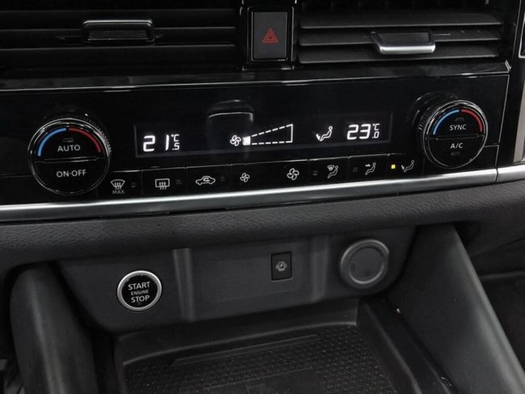 Nissan Qashqai 1.3 DIG-T MHEV 140CV N-CONNECTA 5P(TECHO) 27