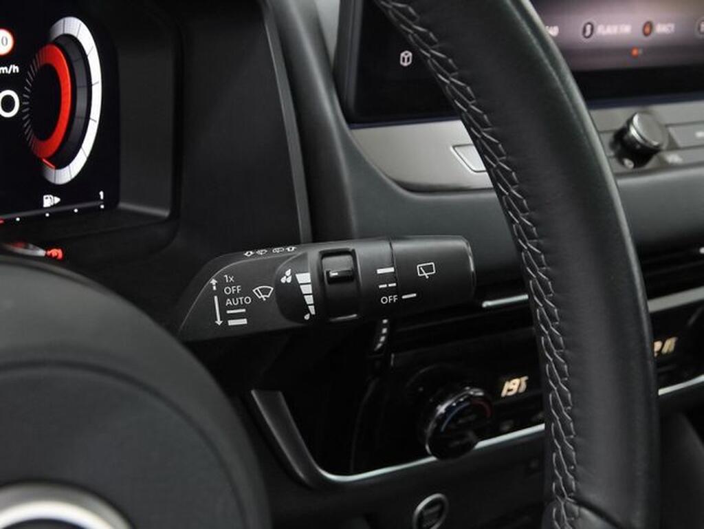 Nissan Qashqai 1.3 DIG-T MHEV 140CV N-CONNECTA 5P(TECHO+BITONO) 16