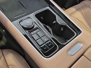 Ebro S900 PHEV 1.5 TGDI 3DHT 4X4 Luxury 27