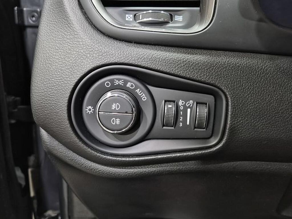 Jeep Renegade eHybrid Altitude 1.5 MHEV 130hp Dct Fwd Segunda mano