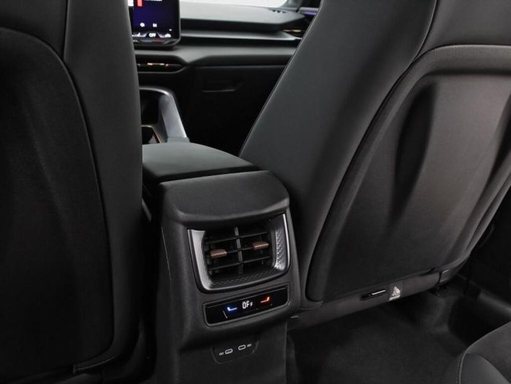 CUPRA Terramar 1.5 TSI e-Hybrid 150kW (204 CV) DSG Segunda mano