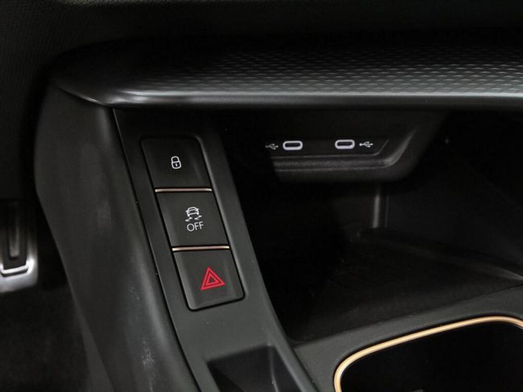 CUPRA Terramar 1.5 TSI e-Hybrid 150kW (204 CV) DSG Segunda mano