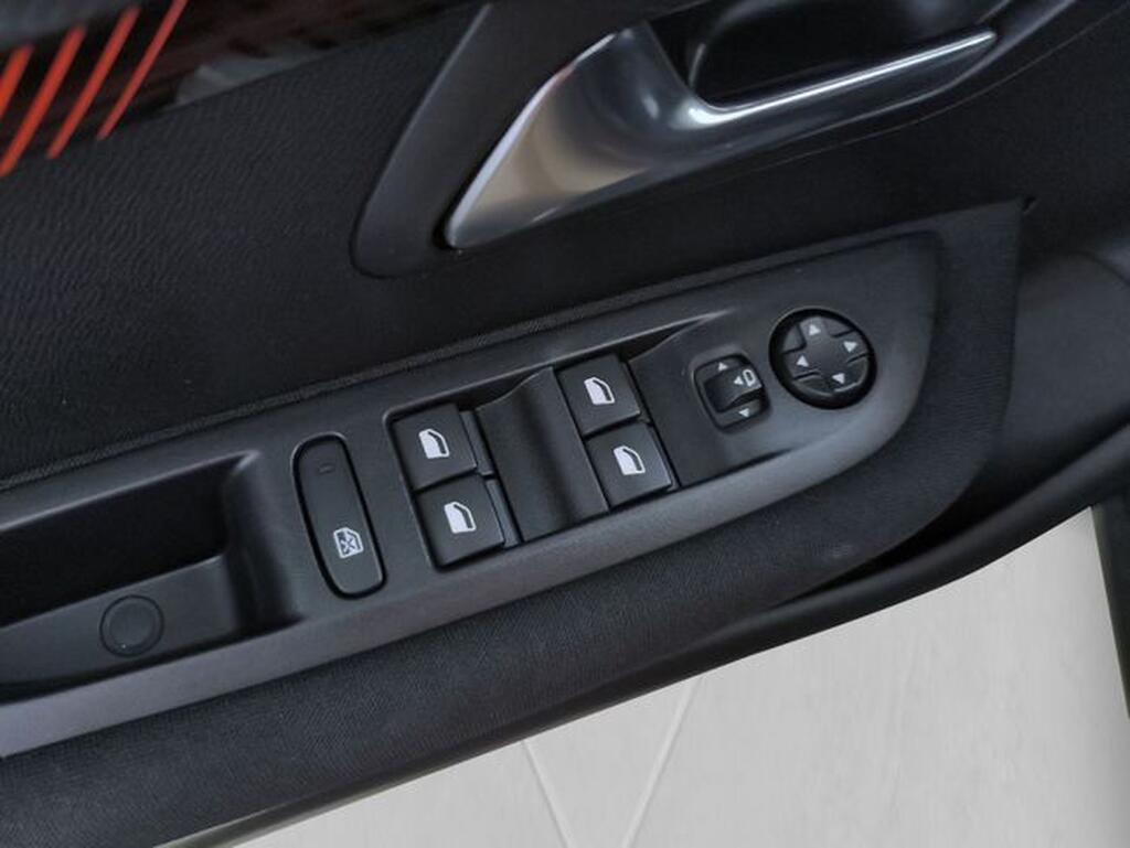 Peugeot 208 PureTech 73kW (100CV) EAT8 Active Pack 11