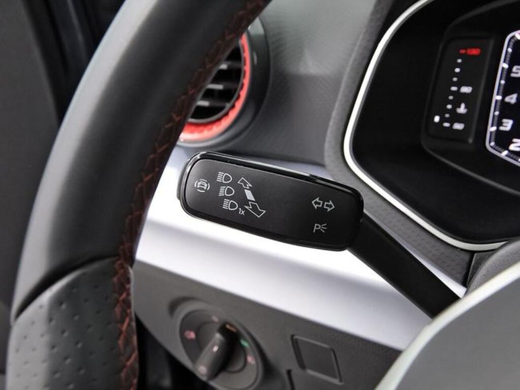 SEAT Arona 1.0 TSI 85kW (115CV) FR Special Edition Segunda mano