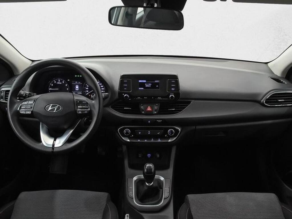Hyundai i30 1.5 DPI Essence Segunda mano