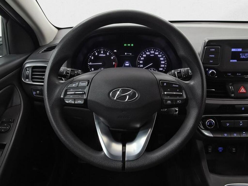 Hyundai i30 1.5 DPI Essence Segunda mano