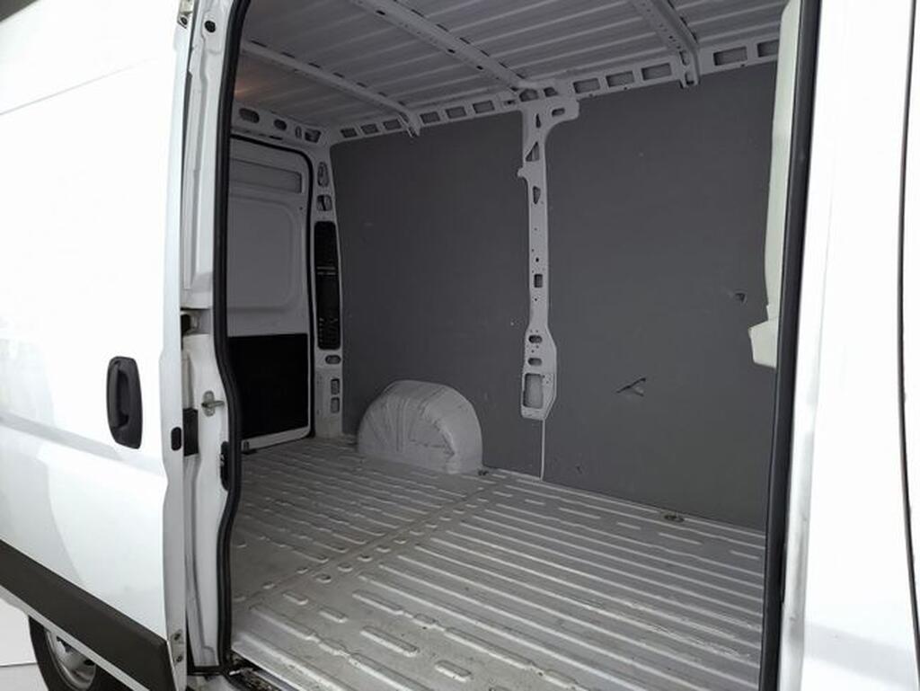 Fiat Ducato FG 2.2 MULTIJET 140CV 33 L2H2 4P Segunda mano