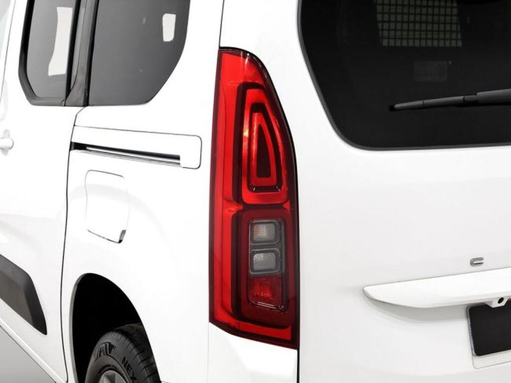 Opel Combo 100 Cv 1.5 Td S/S MT6 €6.4 Segunda mano