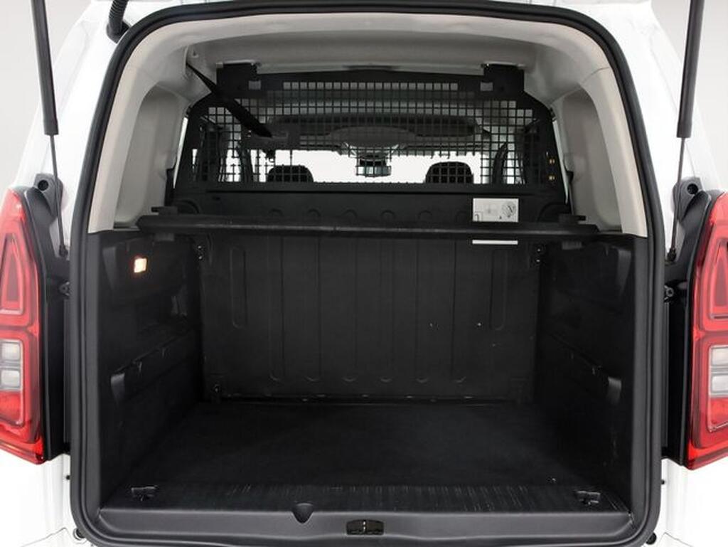 Opel Combo 100 Cv 1.5 Td S/S MT6 €6.4 Segunda mano
