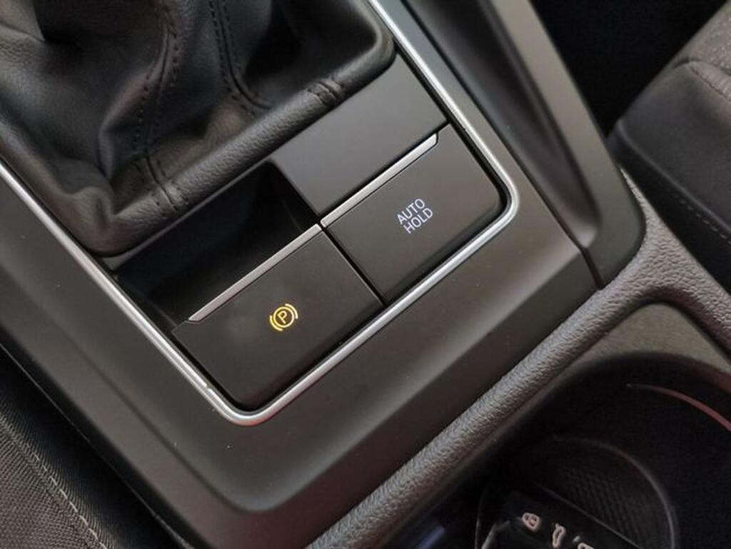 Volkswagen Golf Life 2.0 TDI 85kW (115CV) Variant Segunda mano