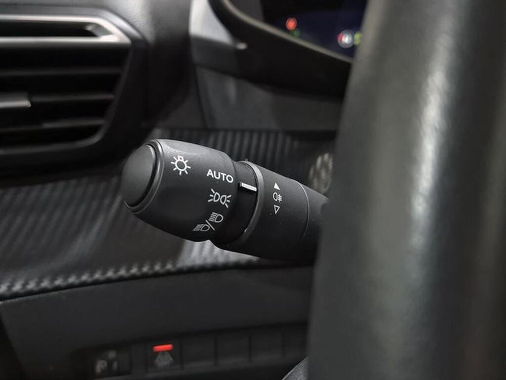 Peugeot 208 PureTech 73kW (100CV) EAT8 Allure Pack Segunda mano