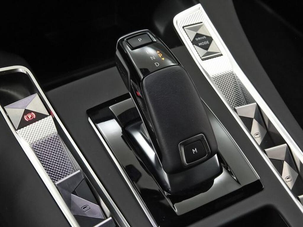 DS DS 7 BlueHDi 130 Automático RIVOLI Segunda mano