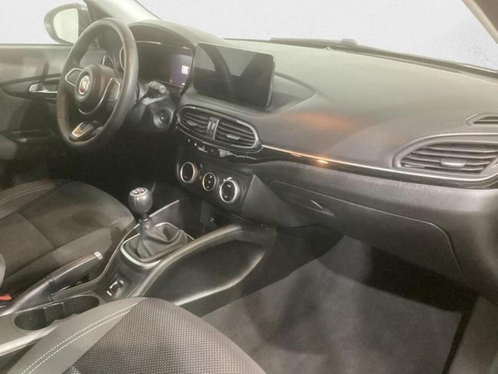 Fiat Tipo 1.6 MULTIJET CITY LIFE 5P Segunda mano