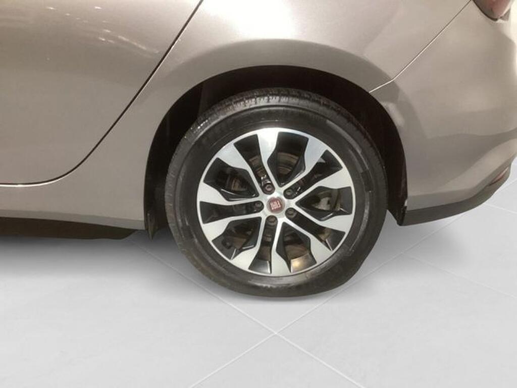 Fiat Tipo 1.6 MULTIJET CITY LIFE 5P Segunda mano
