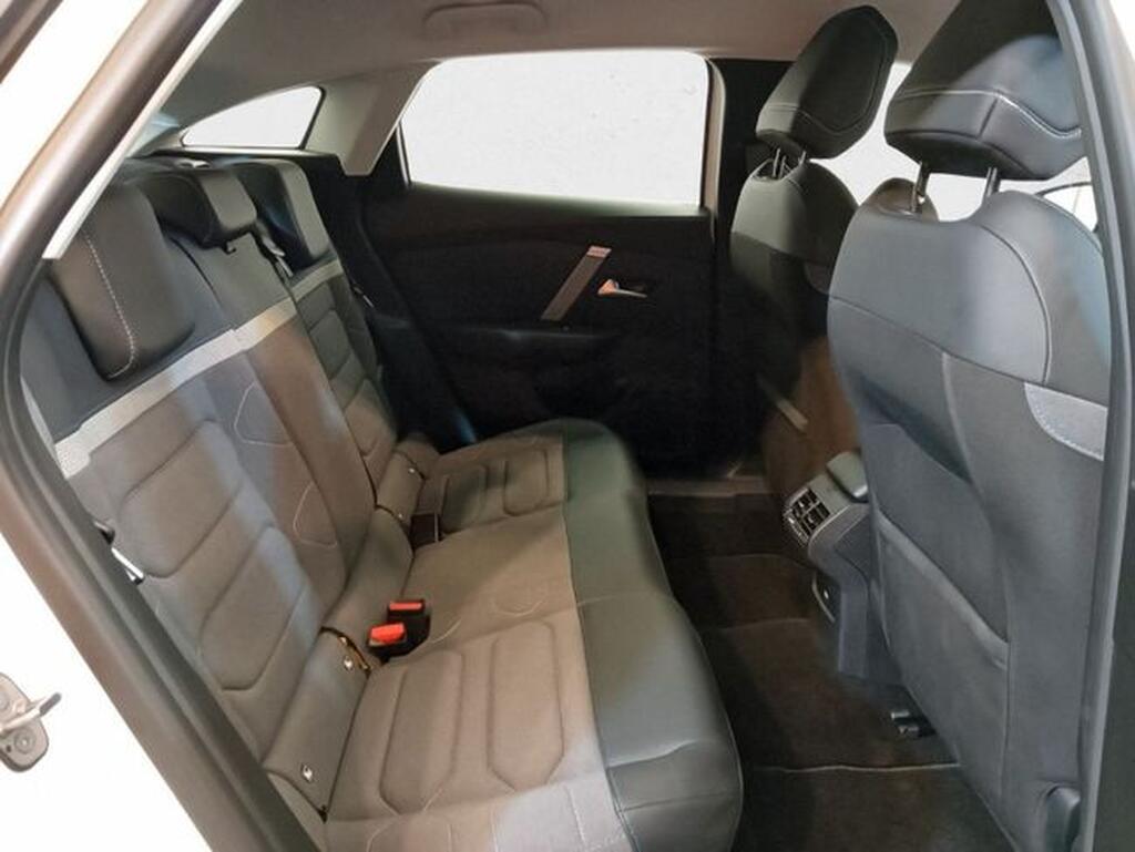 Citroën C4 PureTech 130 S&S 6v Plus 7