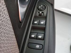 Citroën C4 PureTech 130 S&S 6v Plus 10