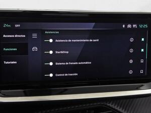 Peugeot 2008 1.5 BLUEHDI 130 S&S GT AUTO 5P 29