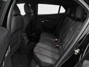 Peugeot 2008 1.5 BLUEHDI 130 S&S GT AUTO 5P 9