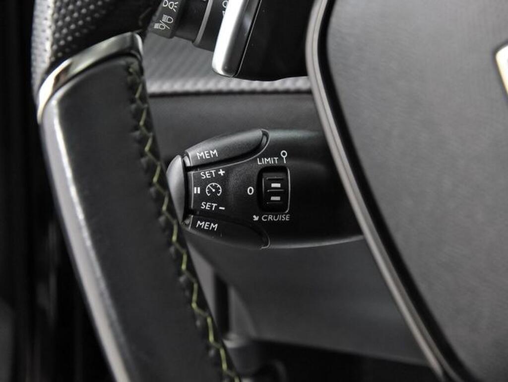 Peugeot 2008 1.5 BLUEHDI 130 S&S GT AUTO 5P 16