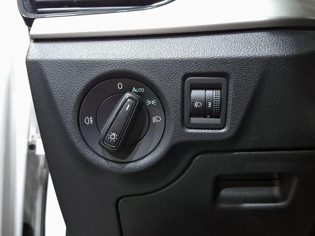 Skoda Kamiq 1.0 TSI 70kW (95CV) Emotion Segunda mano