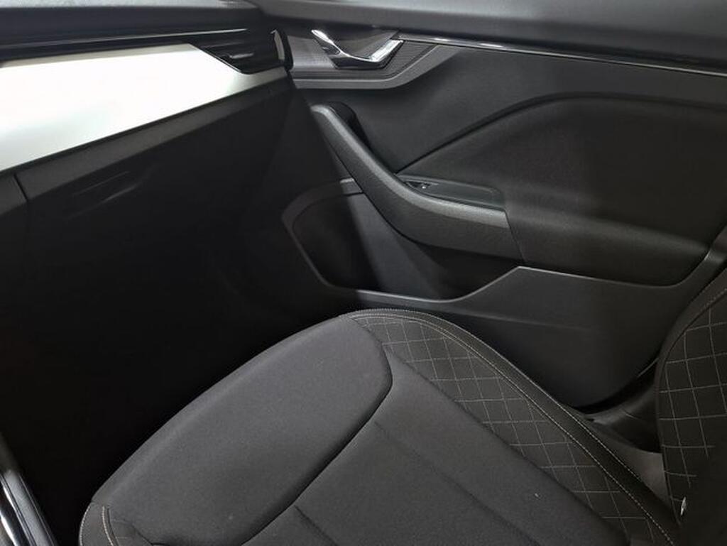 Skoda Kamiq 1.0 TSI 70kW (95CV) Emotion Segunda mano