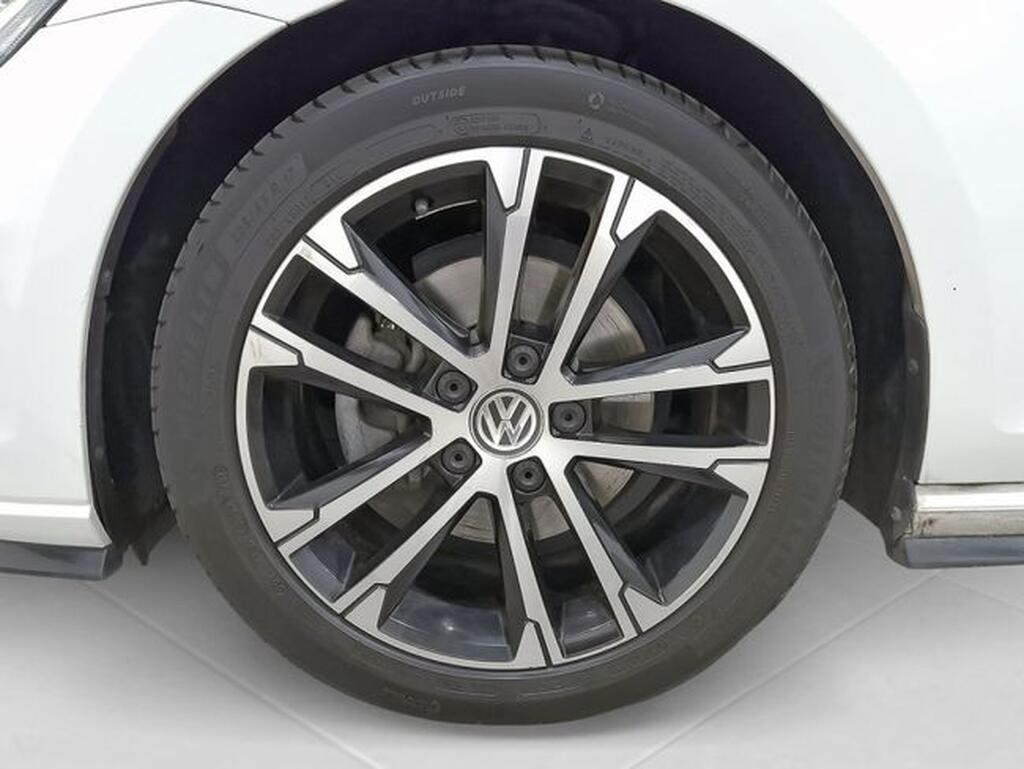 Volkswagen Golf Sport R-Line 1.5 TSI 110kW (150CV) DSG Segunda mano