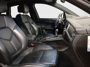 Porsche Macan Macan 12