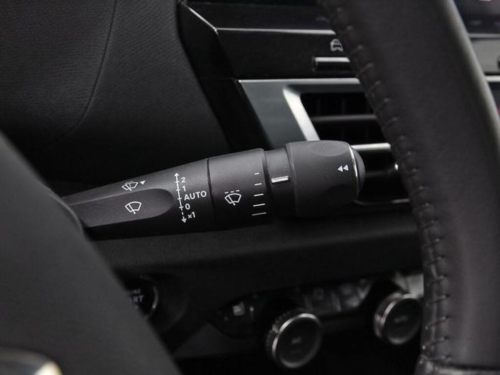Citroën C4 ë-C4 eléctrico 100kW 50kWh Feel Pack 17