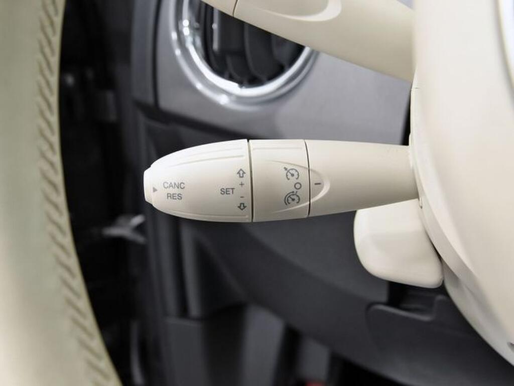 Fiat 500 Dolcevita 1.0 Hybrid 51KW (70 CV) Segunda mano