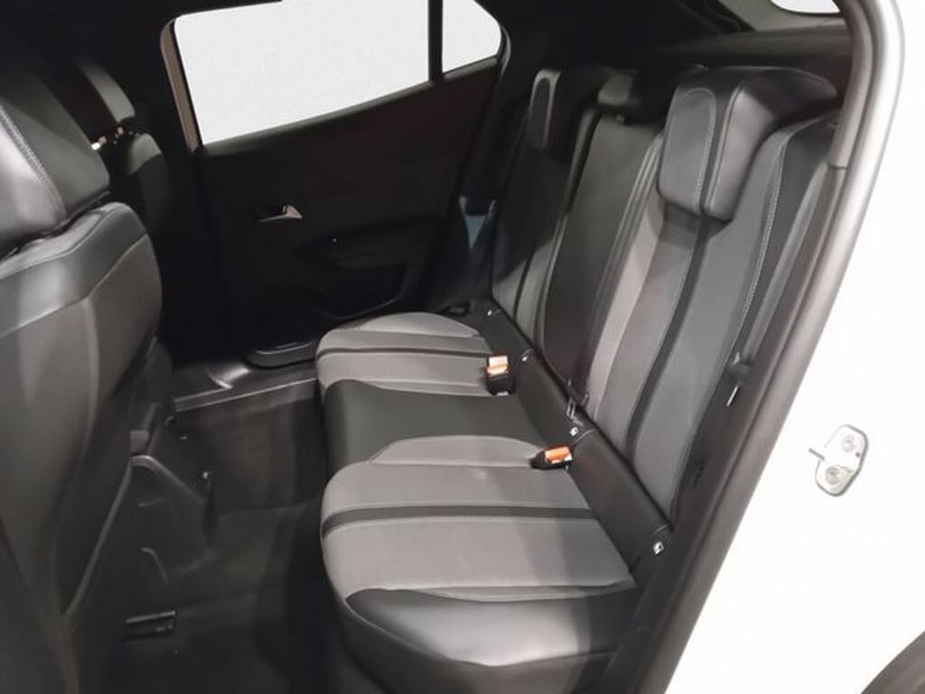 Peugeot 2008 Allure Pack BlueHDI 130 S&S EAT8 Segunda mano