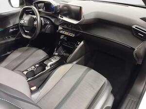 Peugeot 2008 ALLURE PACK 1.5 BLUEHDI 130 CV AUTO S&S 5P 11