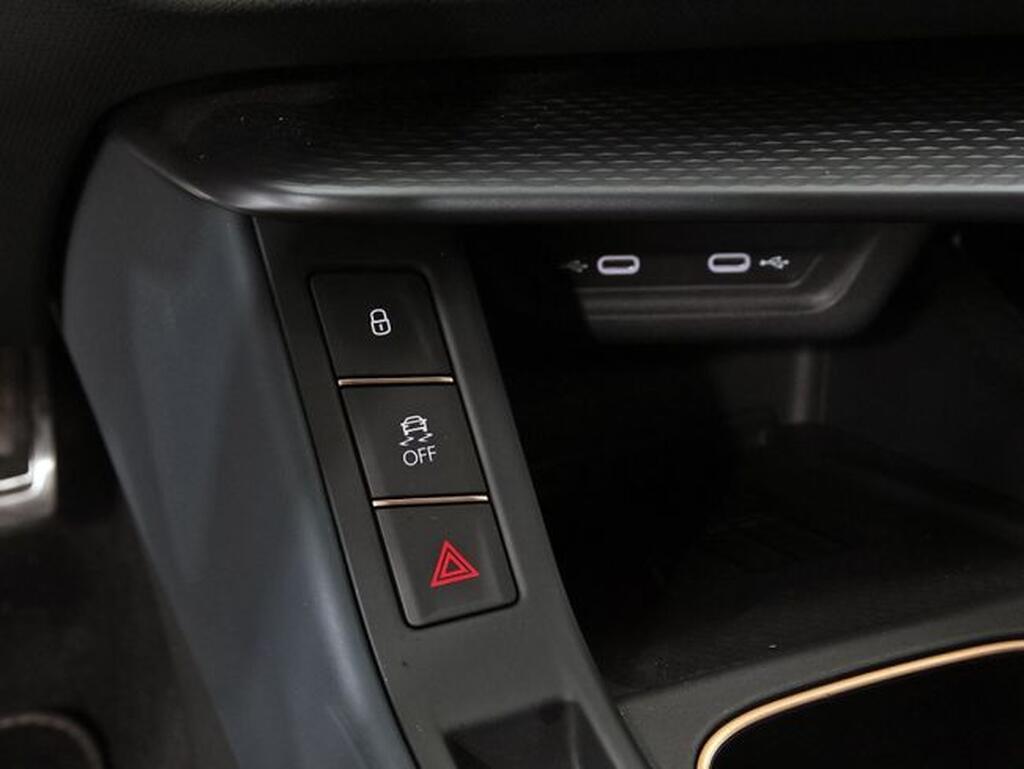 CUPRA Terramar 1.5 TSI e-Hybrid 150kW (204 CV) DSG Segunda mano