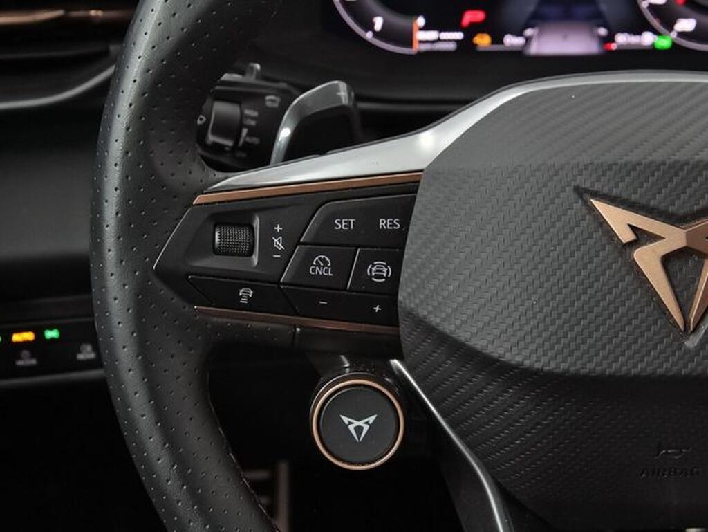 CUPRA Terramar 1.5 TSI e-Hybrid 150kW (204 CV) DSG Segunda mano