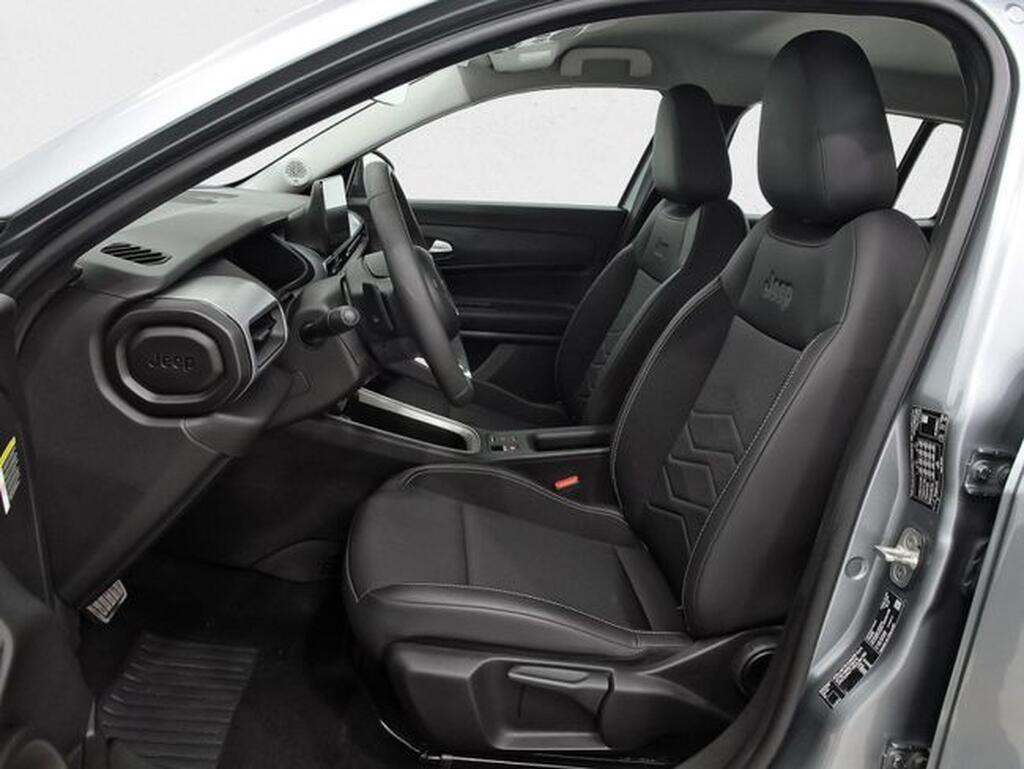Jeep Avenger 1.2 eHybrid 74kW (100CV) Altitude Segunda mano