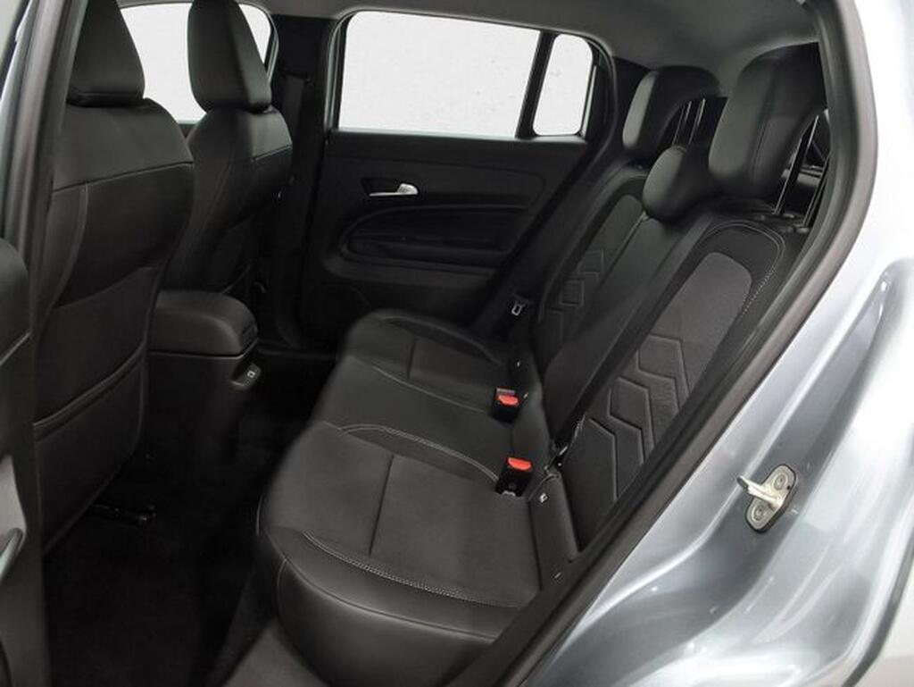 Jeep Avenger 1.2 eHybrid 74kW (100CV) Altitude Segunda mano