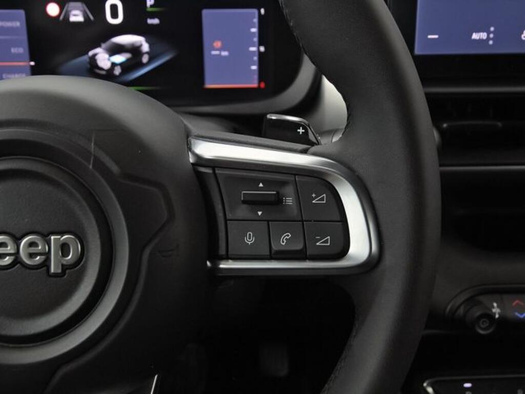 Jeep Avenger 1.2 eHybrid 74kW (100CV) Altitude Segunda mano