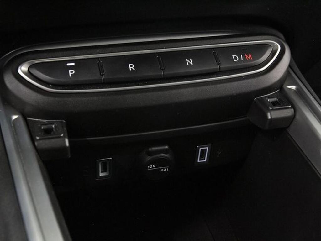 Jeep Avenger 1.2 eHybrid 74kW (100CV) Altitude Segunda mano
