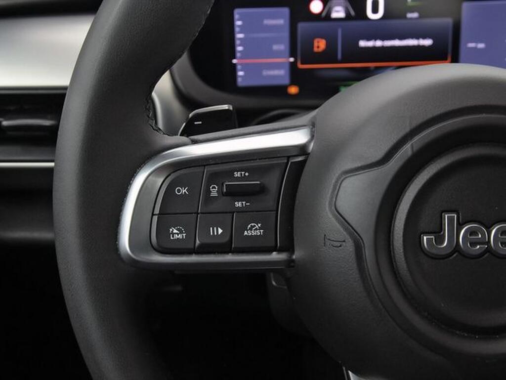 Jeep Avenger 1.2 eHybrid 74kW (100CV) Altitude Segunda mano