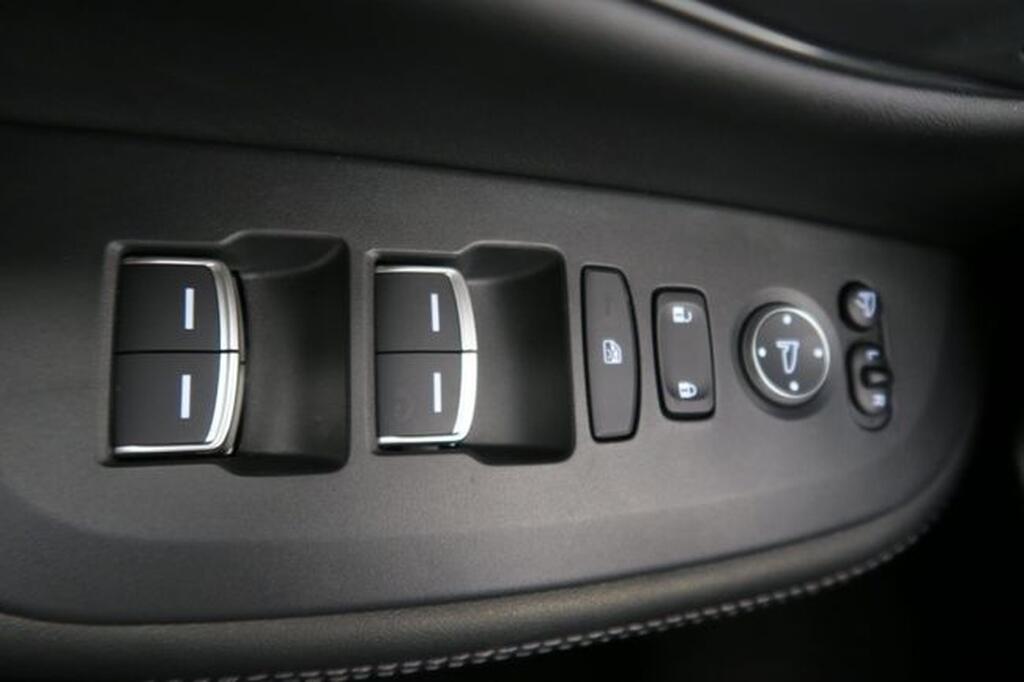 Honda ZR-V 2.0 i-MMD 4x2 Advance CVT Segunda mano