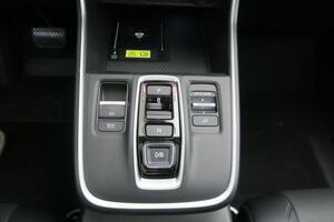 Honda CR-V 2.0 i-MMD HEV 4X2 Elegance 10