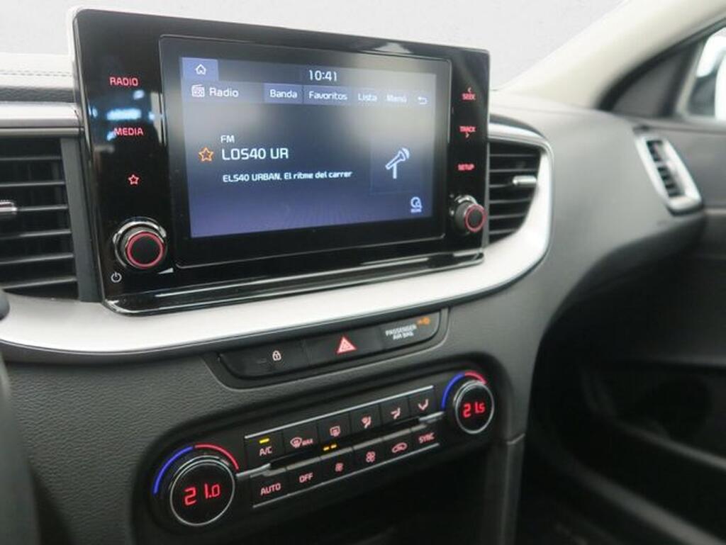 Kia XCeed 1.0 T-GDi Concept 88kW (120CV) 14