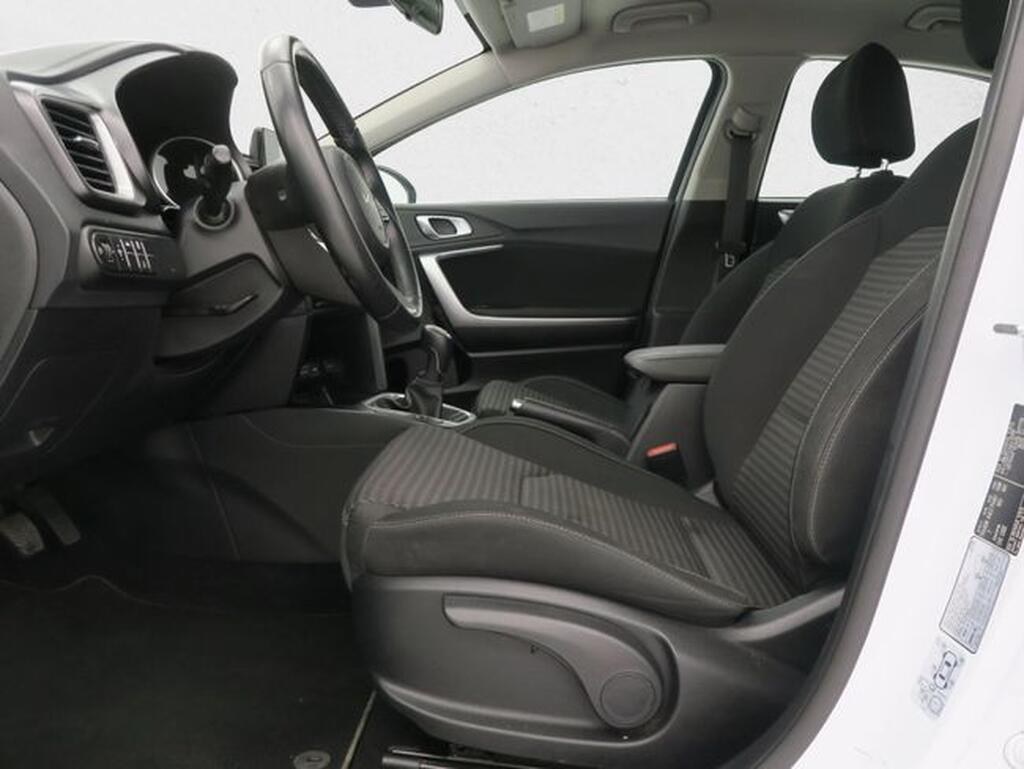 Kia XCeed 1.0 T-GDi Concept 88kW (120CV) 12