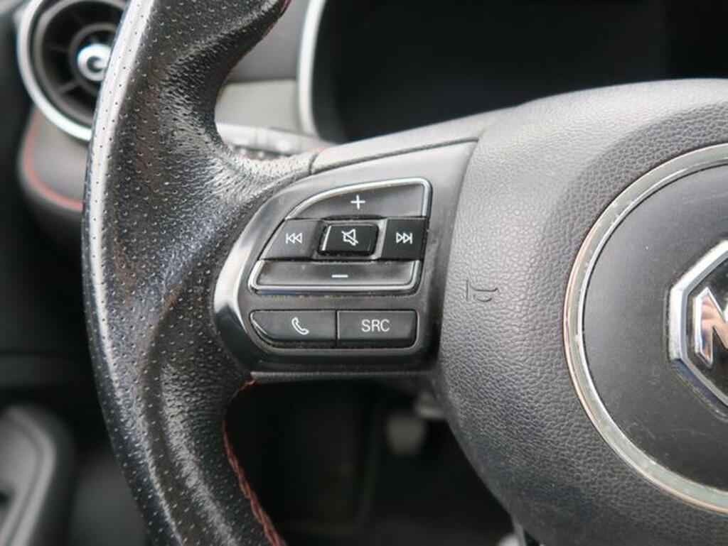 MG ZS 1.0T Luxury Segunda mano