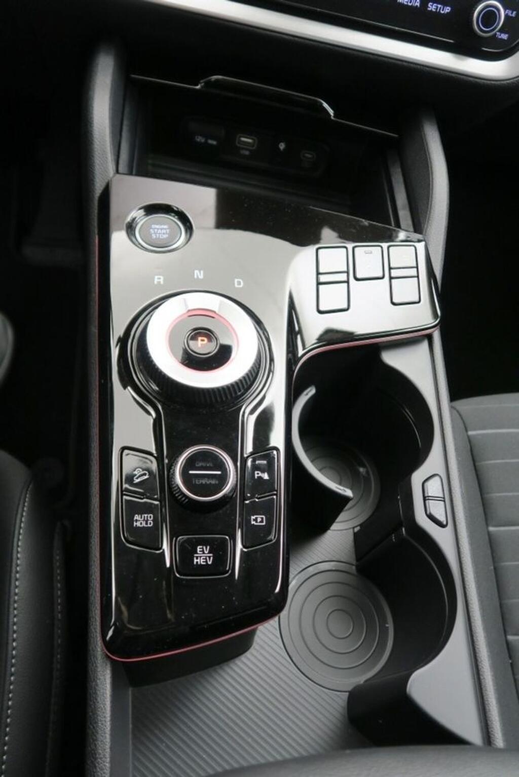 Kia Sportage 1.6 T-GDi PHEV 185kW Tech 17â³ 4x4 Km0