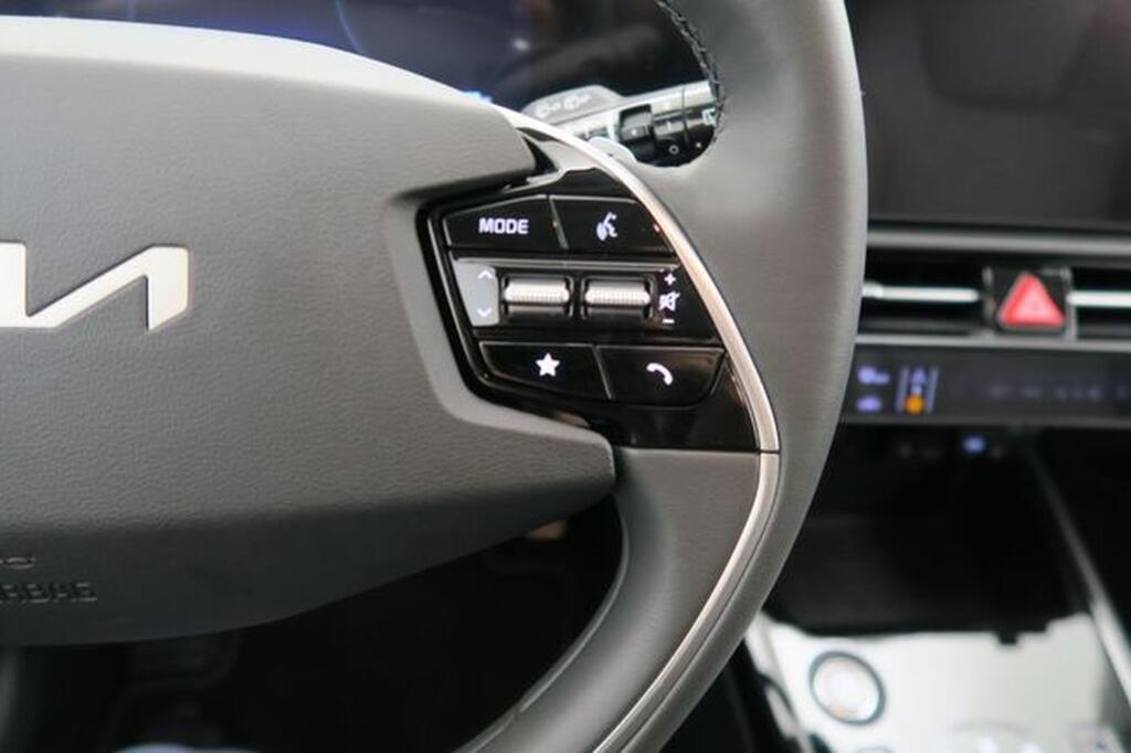 Kia Niro 1.6 GDi PHEV 126kW (171CV) Emotion Segunda mano
