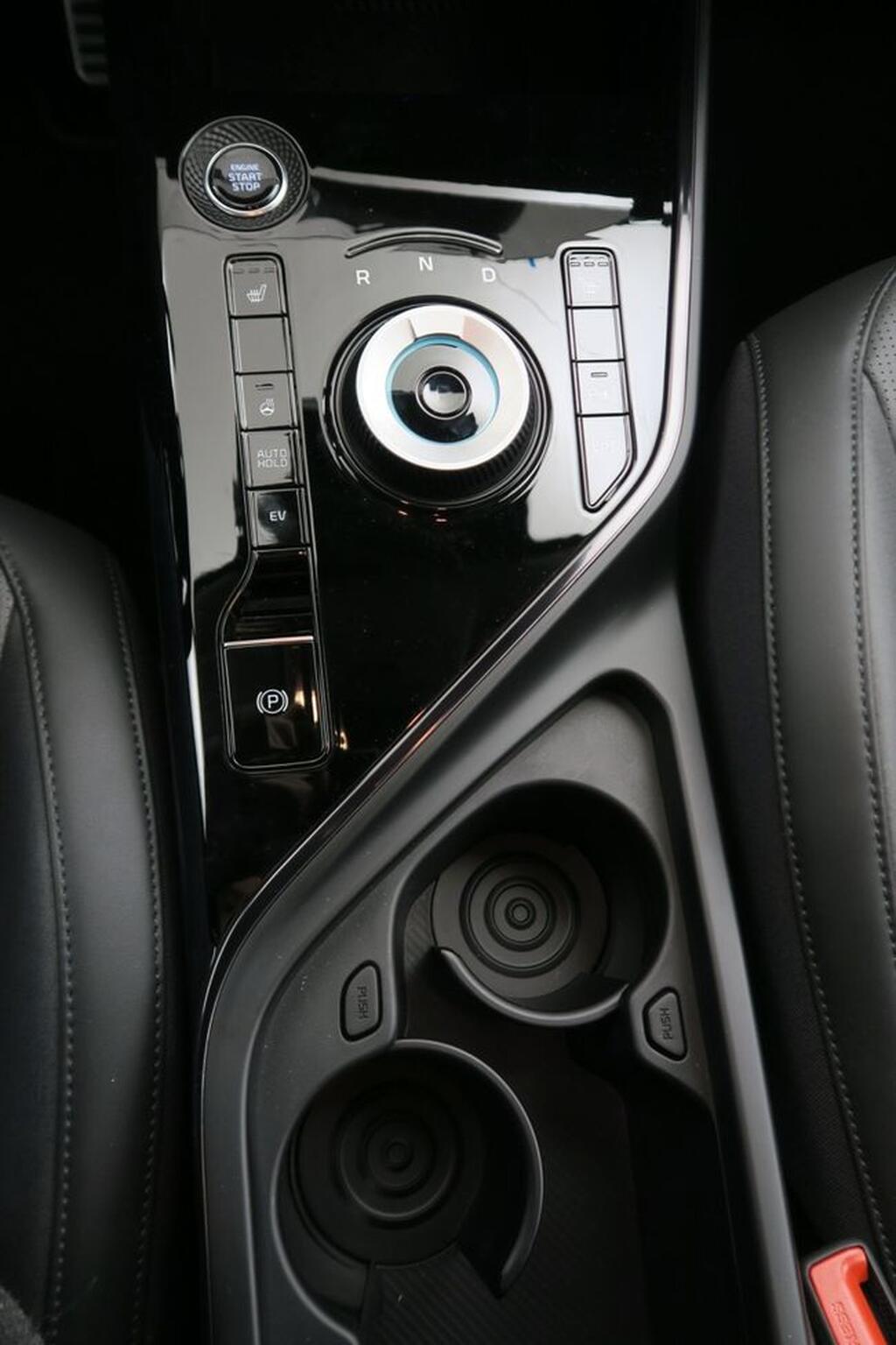 Kia Niro 1.6 GDi PHEV 126kW (171CV) Emotion Segunda mano