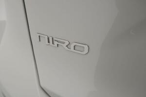 Kia Niro 1.6 GDi PHEV 126kW (171CV) Emotion 25