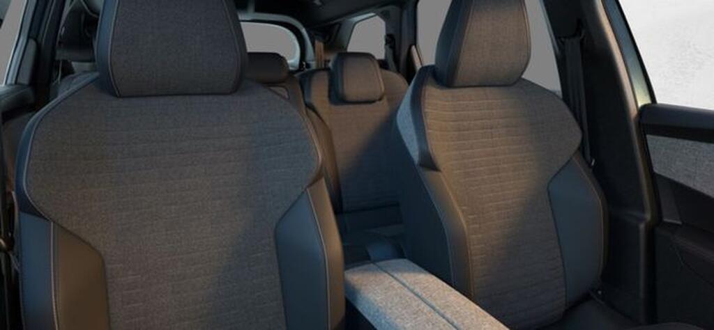 Peugeot 5008 1.6 143KW Allure e-DCS7 9